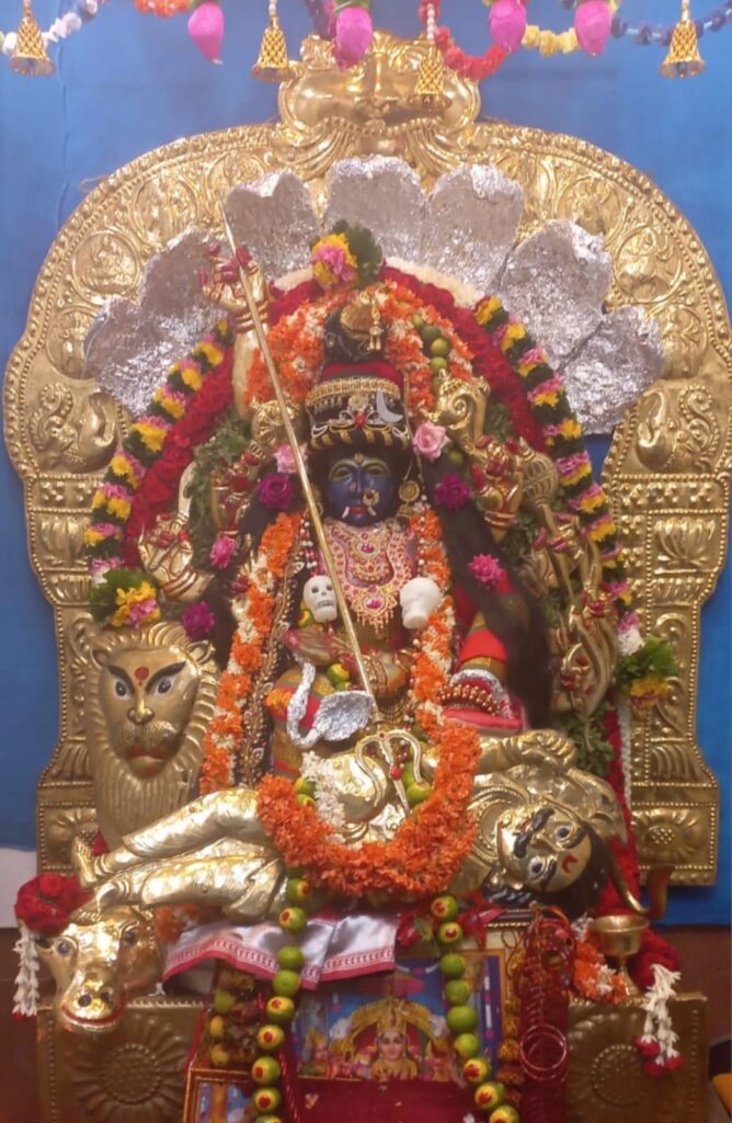 శ్రీలలితాదేవి అమ్మవారి నవరాత్రుల్లో భాగంగా 9వ రోజు   మహిషాసురమర్దనీ దేవి గా అమ్మవారు