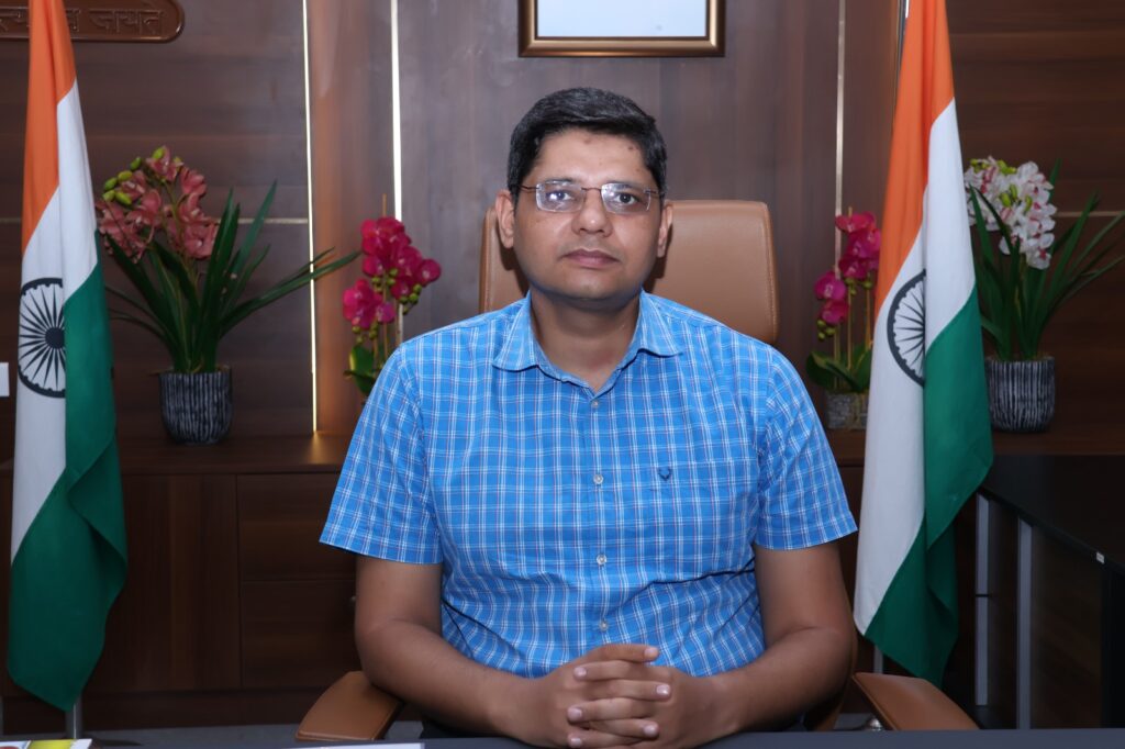 గత ఏడాదితో పోలిస్తే జిల్లాలో జోరుగా వరి ధాన్యం కొనుగోళ్లు