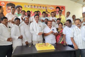 సీఎం బాధ్యతలు స్వీకరించి ఏడాది పూర్తి చేసుకున్న సందర్భంగా టిడిపి సంబరాలు