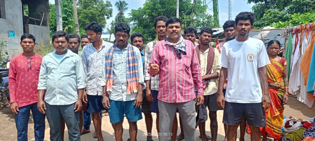 తాసిల్దార్ కార్యాలయం వద్ద జరిగే ధర్నా జయప్రదం చెయ్యండి.