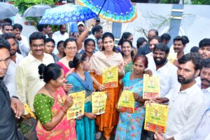 సుపరిపాలనలో తొలి అడుగు కార్యక్రమంలో పాల్గొన్న ప్రభుత్వ విప్ యనమల దివ్య