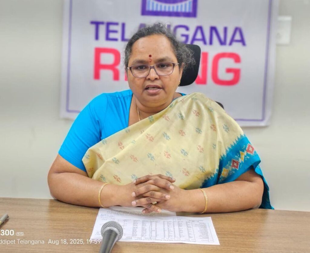 సోమవారం మంగళవారాలాలో జిల్లాలో పలుచోట్ల అతి భారీ వర్షాలు కురిసే అవకాశం ఉంది