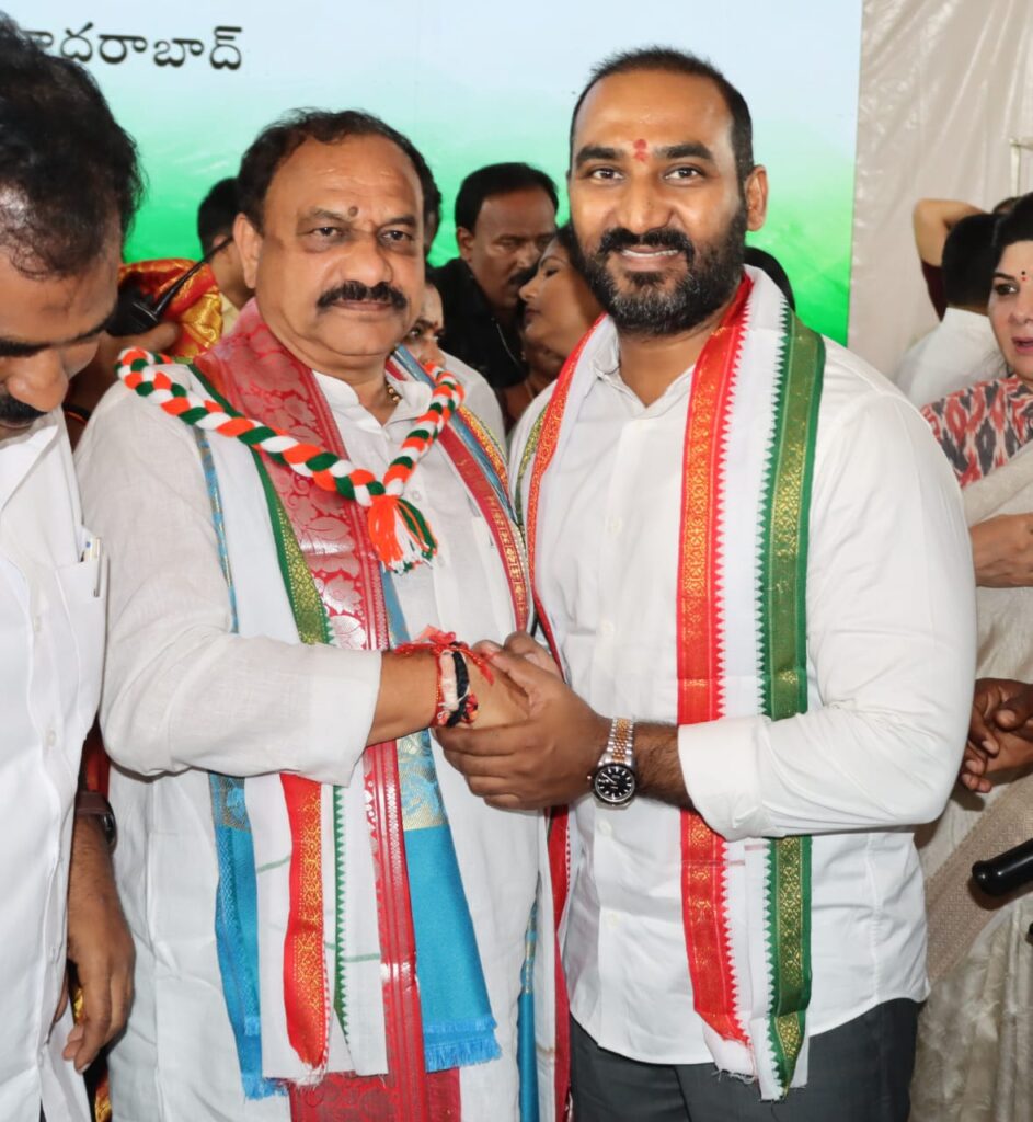 తెలంగాణ ప్రదేశ్ కాంగ్రెస్ కమిటీ విస్తృత స్థాయి సమావేశంలో పాల్గొన్న టీపీసీసీ ప్రధాన కార్యదర్శి గడ్డం చంద్రశేఖర్ రెడ్డి…