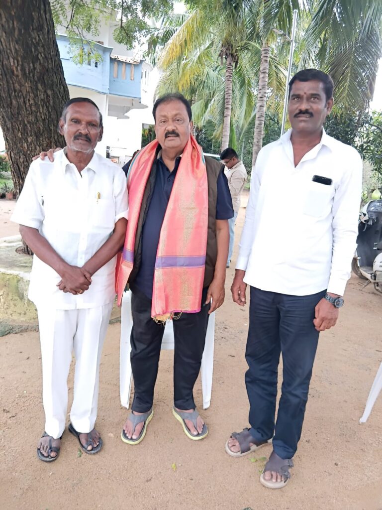 షబ్బీర్ అలీ కలిసిన తీగల తిరుమల్ గౌడ్, పట్టణ టౌన్ అధ్యక్షులు సీతారాం మధు…