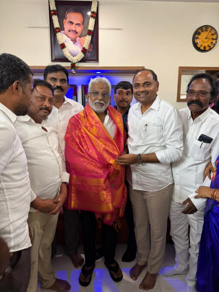 ఎంపీ సుబ్బారెడ్డితో ఎమ్మెల్యే తాటిపర్తి చంద్రశేఖర్