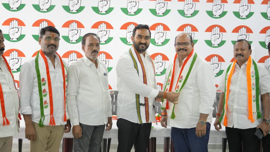 కాంగ్రెస్ పార్టీలో చేరిన జనసేన పార్టీ కామారెడ్డి జిల్లా నాయకులు గణగోన లక్ష్మి నర్సాగౌడ్ …